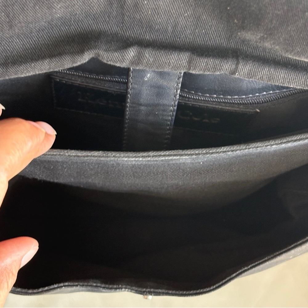 KENNETH COLE BLACK LEATHER SHOULDER BAG MAGNETIC CLOSURE - Picture 8 of 13